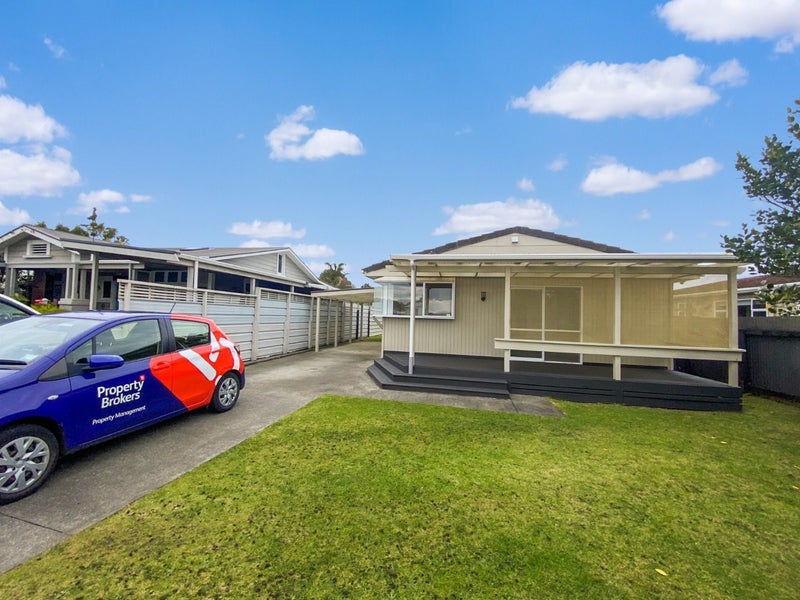 21 Surrey Road, Springvale, Whanganui - Carousel 2