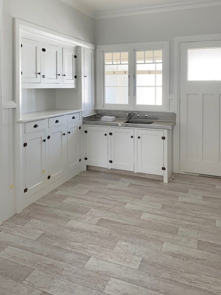 1/19 Ward Street, Trentham, Upper Hutt - Carousel 1