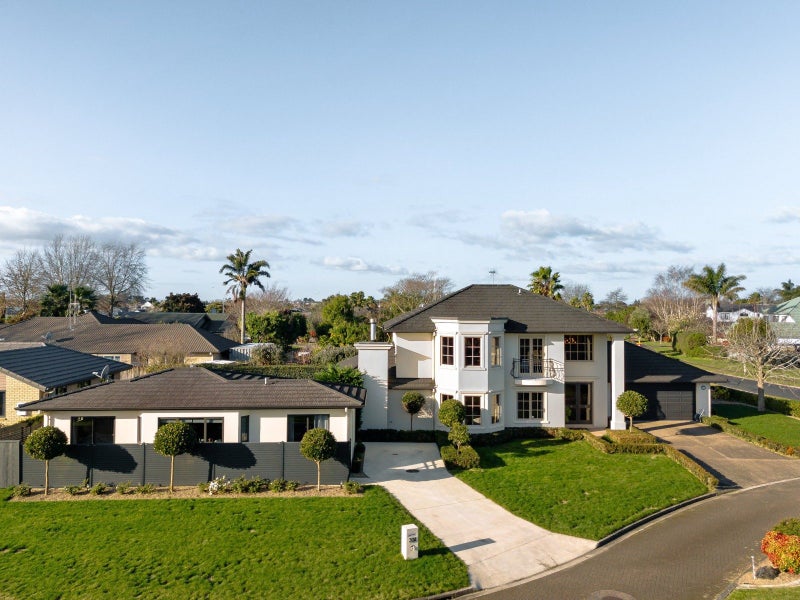 30 Nielsen Gardens, Rototuna, Hamilton - Carousel 5