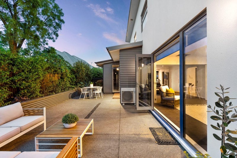 15A Tomes Road, St Albans, Christchurch - Carousel 2