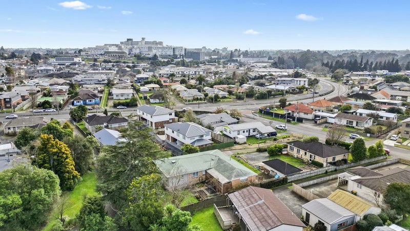 6 Odette Street, Bader, Hamilton - Carousel 1