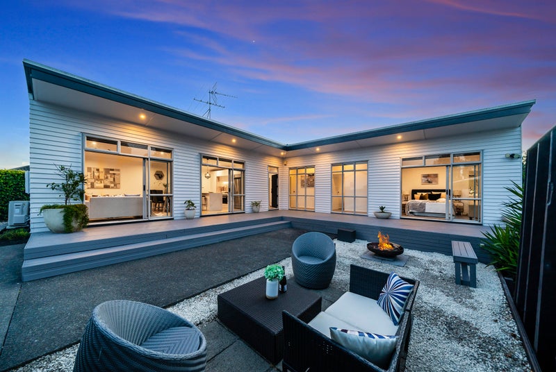 7A Paddington Street, Glen Innes, Auckland - Carousel 1