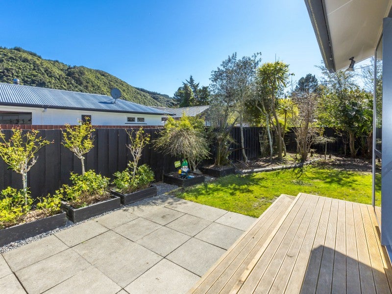 13 Gemstone Drive, Birchville, Upper Hutt - Carousel 26
