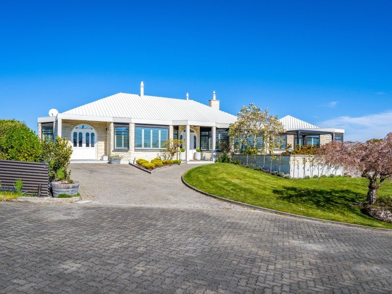 94D Perth Street, Holmes Hill, Oamaru - Carousel 1