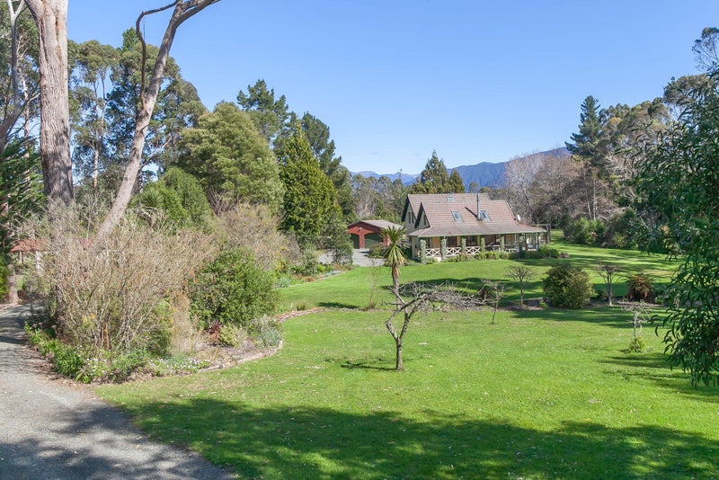 7 Fraser Road, Rangihaeata - Carousel 1