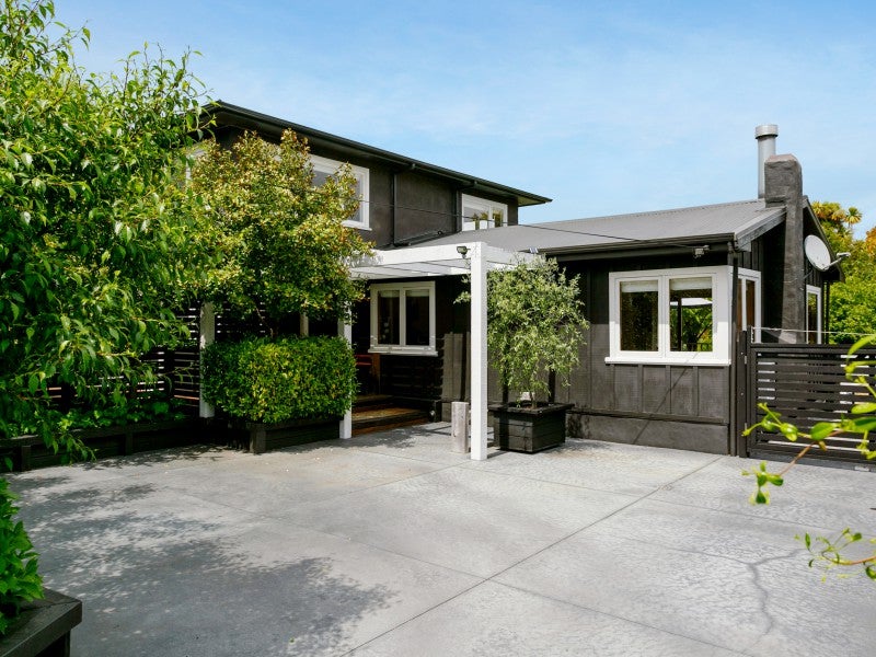 23 Chesham Avenue, Waipahihi, Taupo - Carousel 1