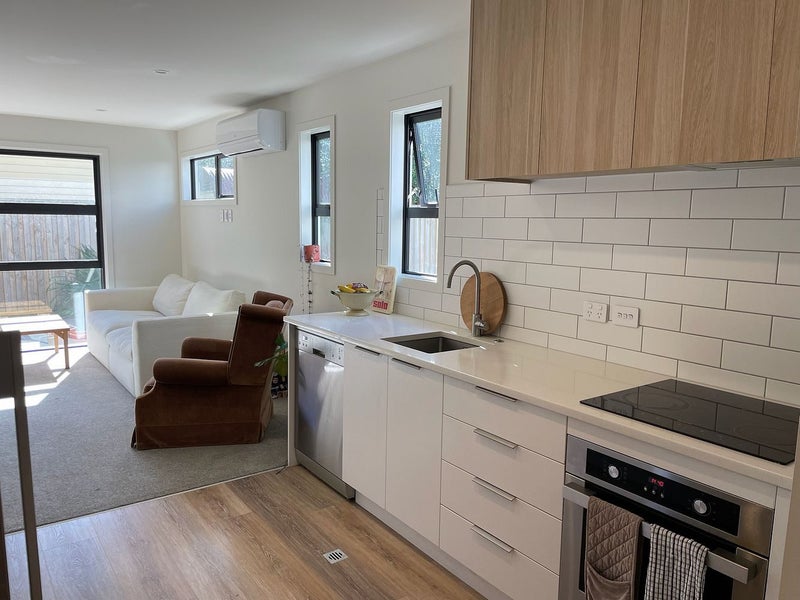 6/91 Oxford Terrace, Epuni, Lower Hutt - Carousel 2