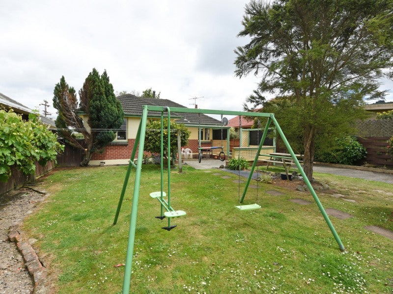 22 Kashmir Avenue, Clouston Park, Upper Hutt - Carousel 18