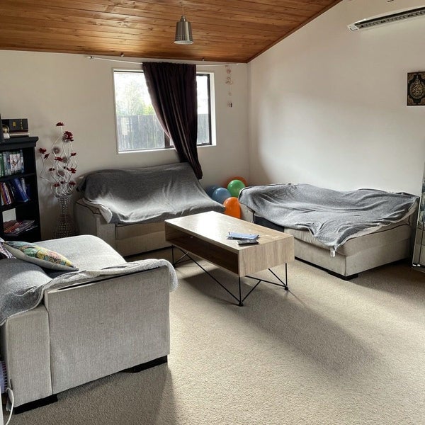 1596B Great North Road, Waterview, Auckland - Carousel 2