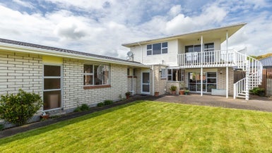 49D Doralto Road, Frankleigh Park, New Plymouth - Carousel 1