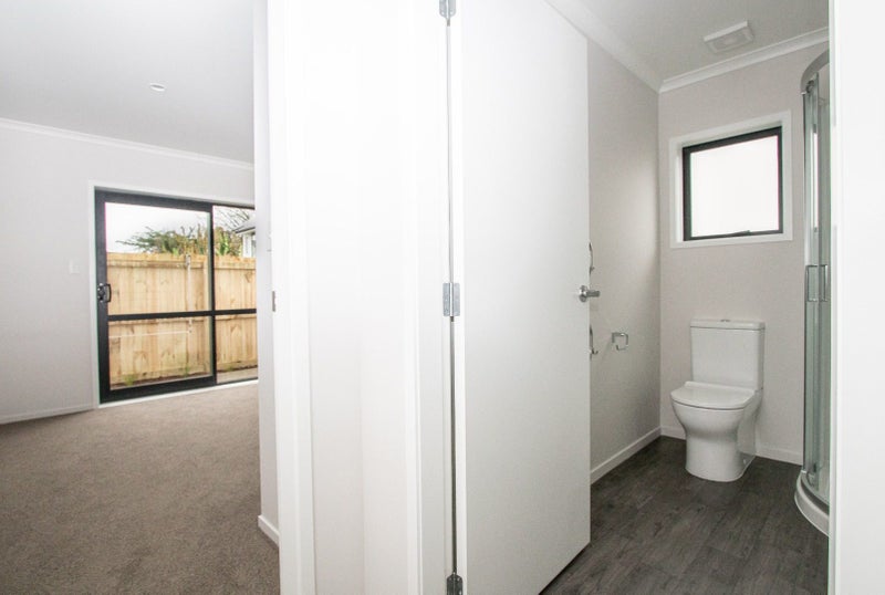 2/45 Cook Street, Hamilton East, Hamilton - Carousel 19