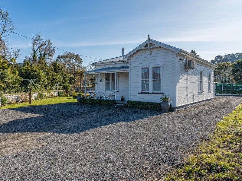 2 Miriama Street, Taumarunui - Carousel 18