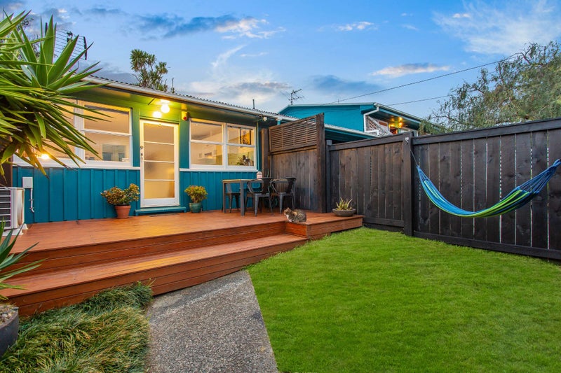 21E School Road, Morningside, Auckland - Carousel 1