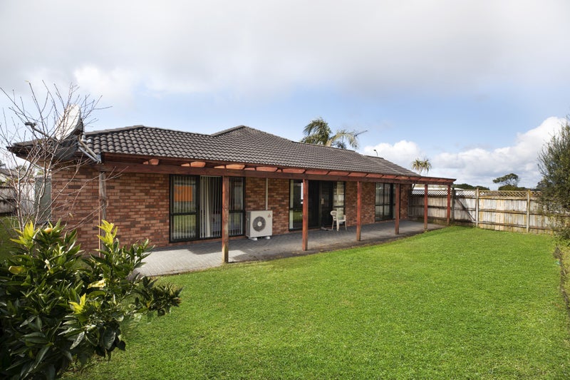 17 Magic Way, Randwick Park, Auckland - Carousel 1