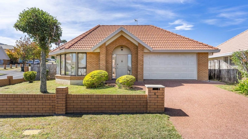 1/62 Alicia Road, Somerville, Auckland - Carousel 1