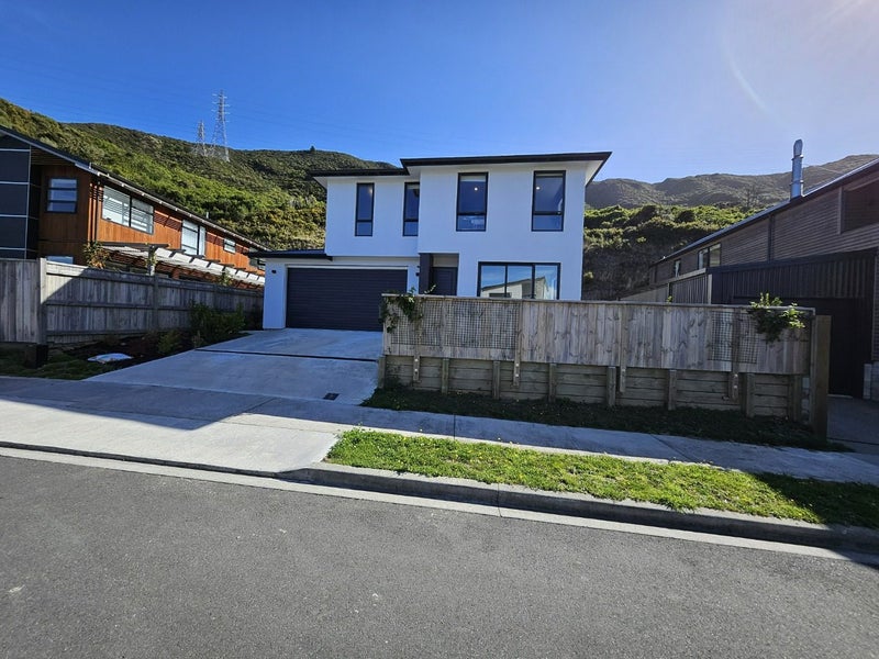 16 Porokaiwhiri Street, Crofton Downs, Wellington - Carousel 22