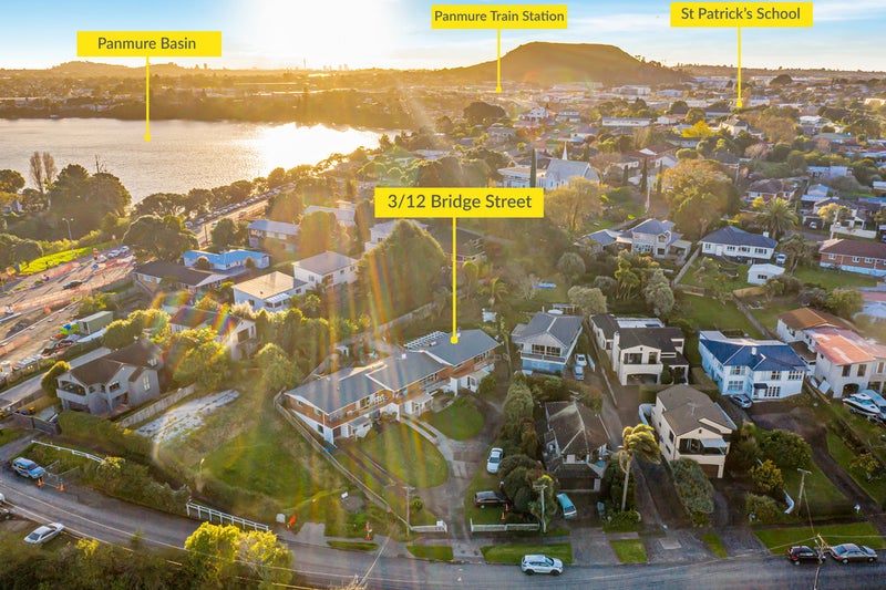 0 , Panmure - Carousel 23