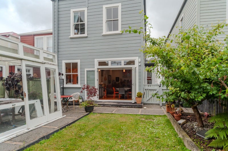 44 Aro Street, Aro Valley, Wellington - Carousel 1