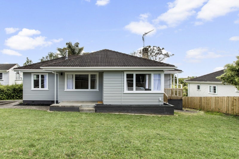 20 Alison Street, Hamilton Lake, Hamilton - Carousel 1