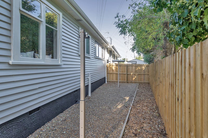 1/106 Middlepark Road, Sockburn, Christchurch - Carousel 16