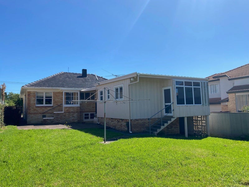 11 Coleman Avenue, Mount Roskill, Auckland - Carousel 2