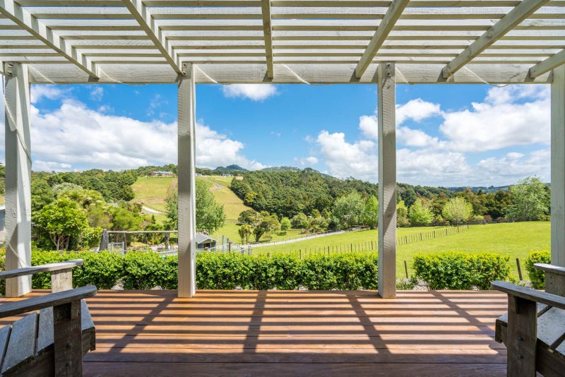 11 Galliard Way, Kamo - Carousel 2