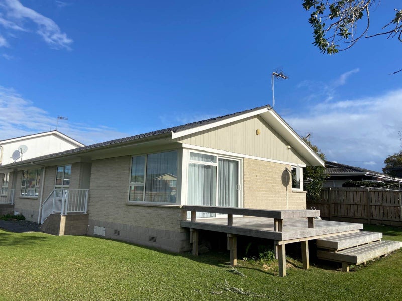 1/55 Shakespeare Road, Milford, Auckland - Carousel 17