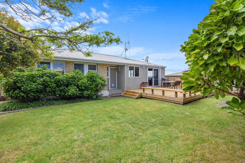 38 The Drive, Brookfield, Tauranga - Carousel 1