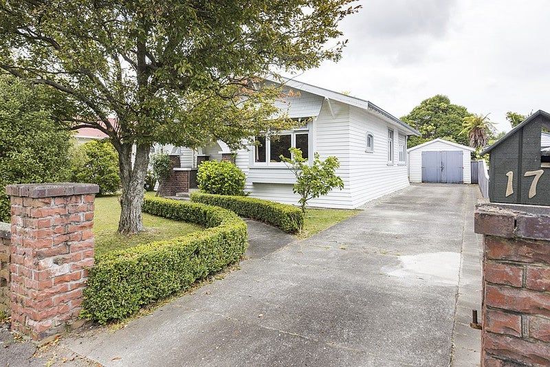 17 Argyle Avenue, Takaro, Palmerston North - Carousel 2
