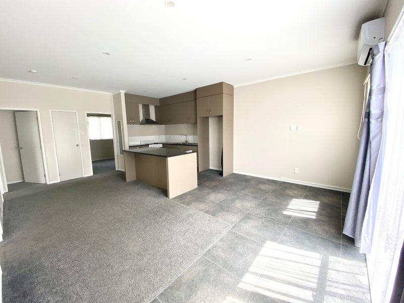 7 Topaz Place, Wiri, Auckland - Carousel 2