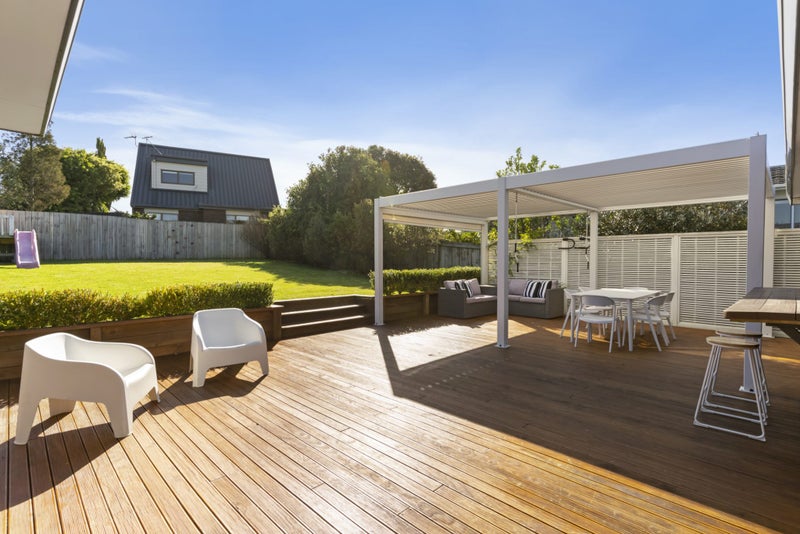 17 Imogene Way, Half Moon Bay, Auckland - Carousel 2