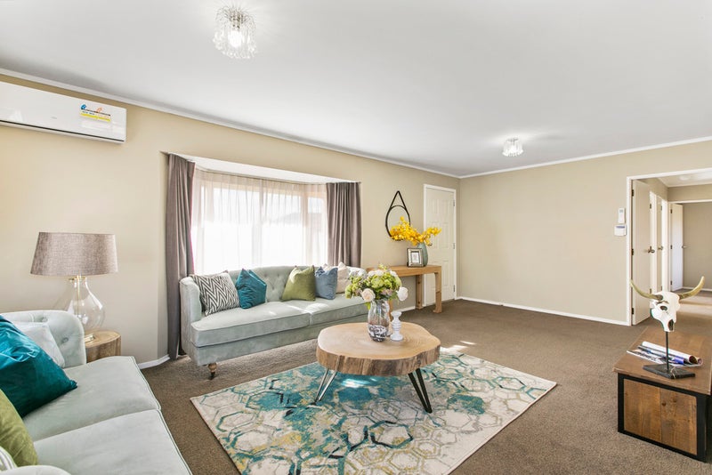 11 Elderberry Road, Burswood, Auckland - Carousel 2