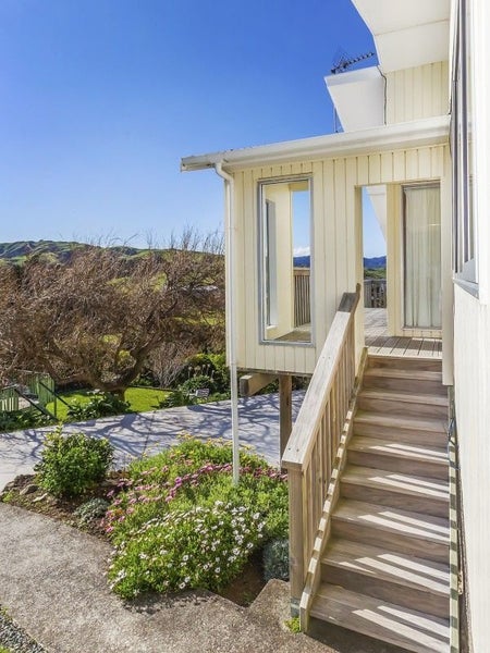 17 Pope Street, Camborne, Porirua - Carousel 2