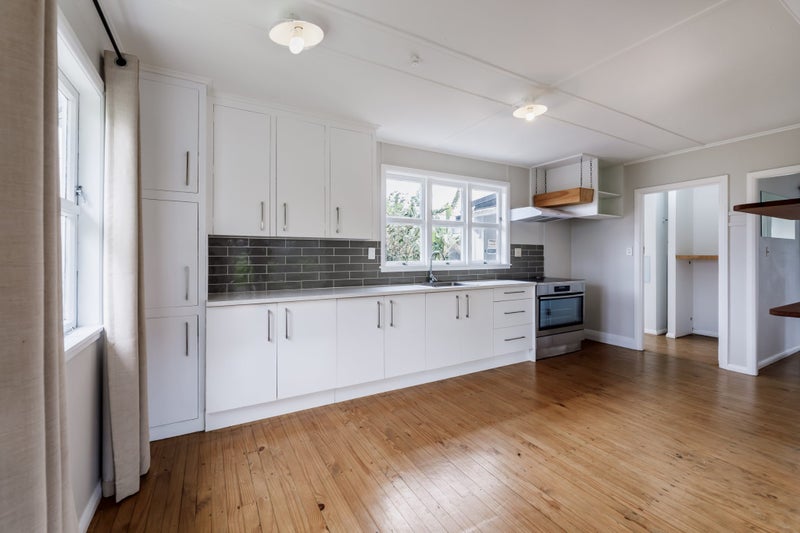 1/74 Forest Hill Road, Henderson, Auckland - Carousel 2