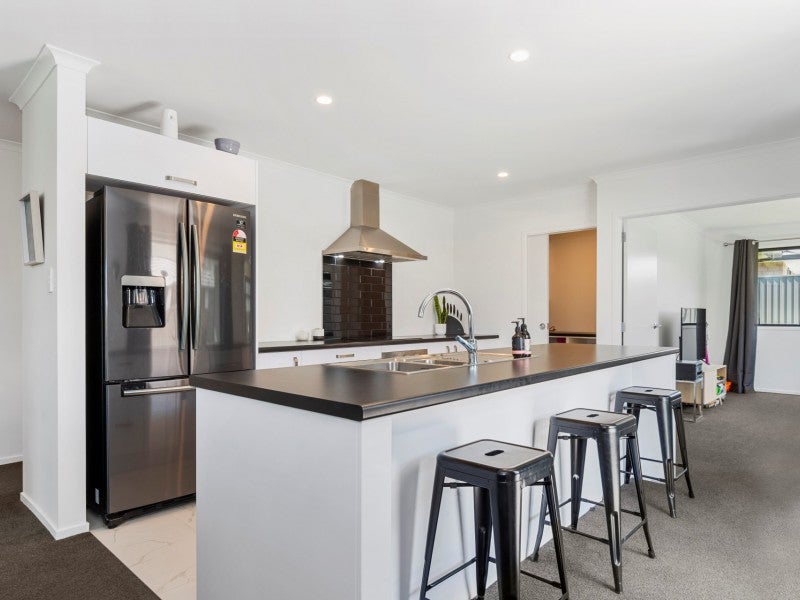 91 Kennedy Road, Pyes Pa, Tauranga - Carousel 2