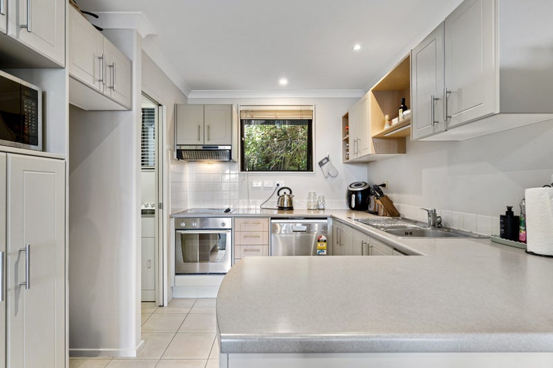 9/5 Monte Cassino Place, Birkdale, Auckland - Carousel 2