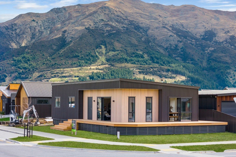 32 Dunn Street, LAKE HAWEA - Carousel 2