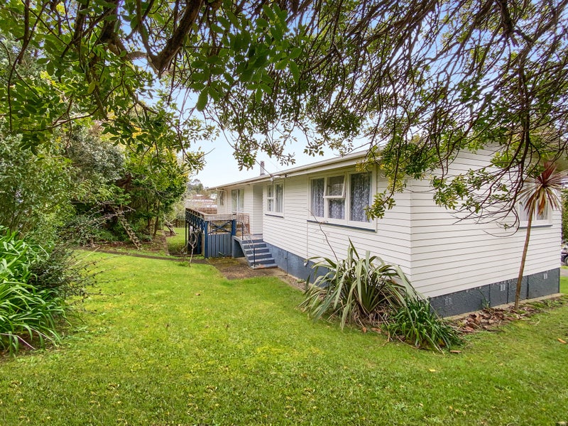 2 Nikau Place, Parahaki, Whangarei - Carousel 1