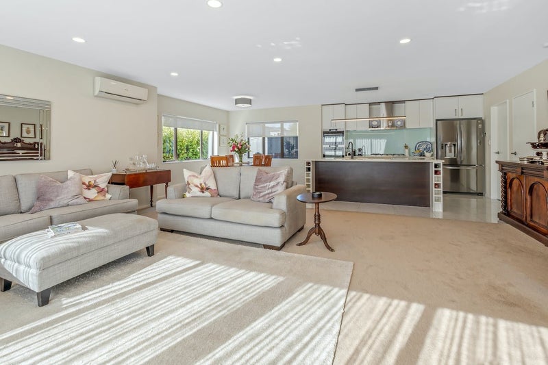 126B Wellington Street, Howick, Auckland - Carousel 1