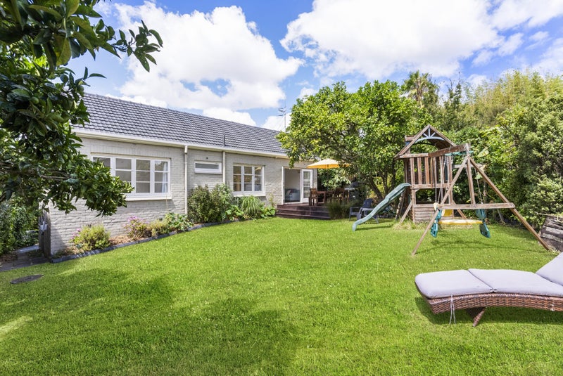 21C Western Springs Road, Morningside, Auckland - Carousel 1