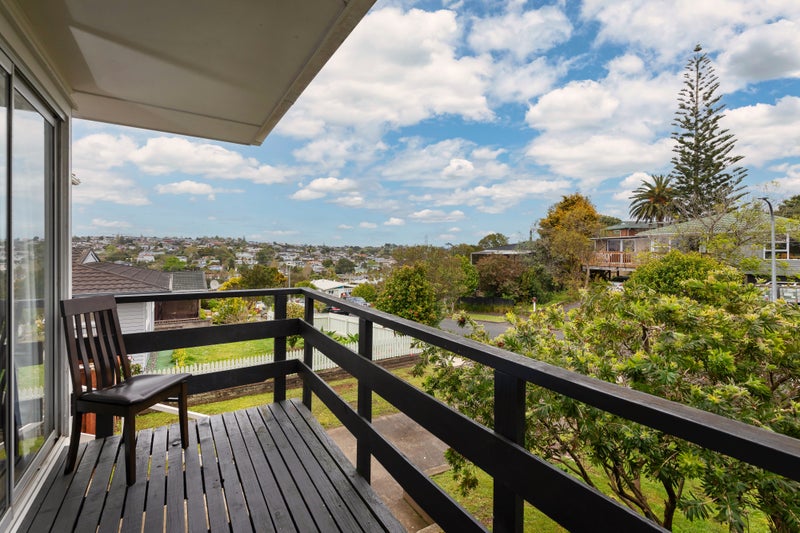 9 Pasteur Place, New Windsor, Auckland - Carousel 2