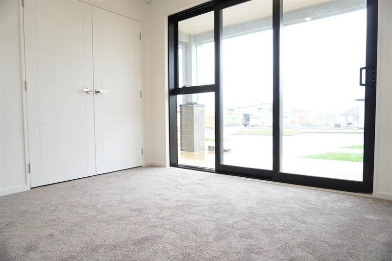 13 Noia Way, Karaka, Papakura - Carousel 10