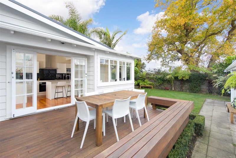 7 Ward Terrace, Sandringham, Auckland - Carousel 2