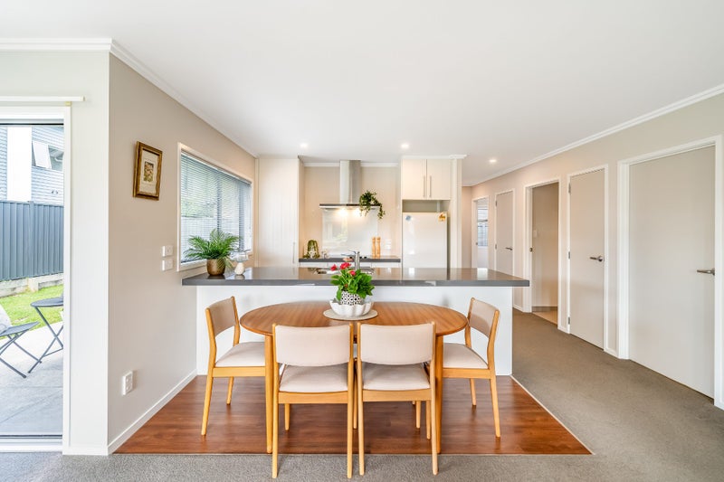 15 Chalfont Road, Silverstream, Upper Hutt - Carousel 2