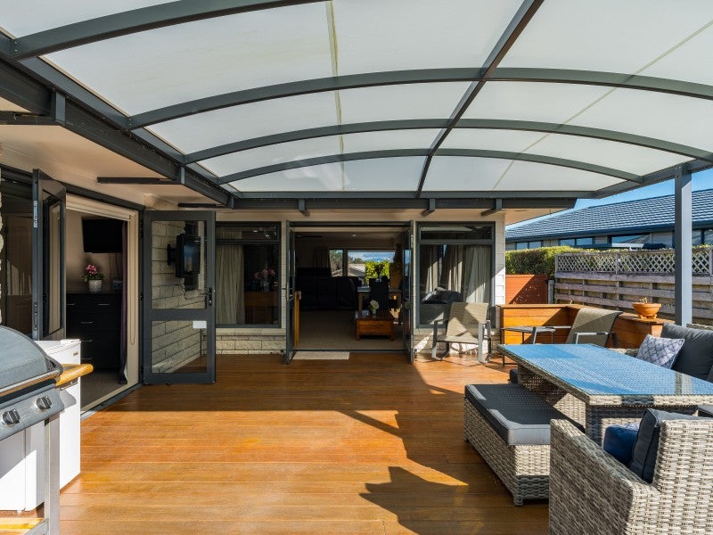 25 Fairview Terrace, Waipahihi, Taupo - Carousel 2