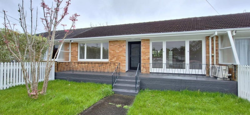 5 Middlesex Road, Waterview, Auckland - Carousel 2