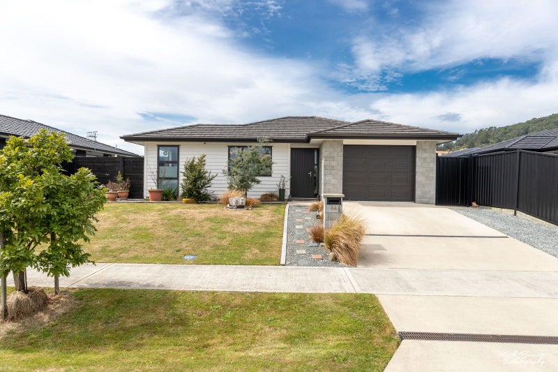 44 Buddle Road, Wallaceville, Upper Hutt - Carousel 1