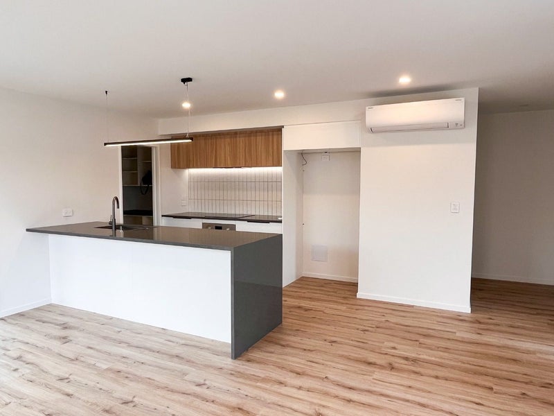 31 Selfe Crescent, Burwood, Christchurch - Carousel 2