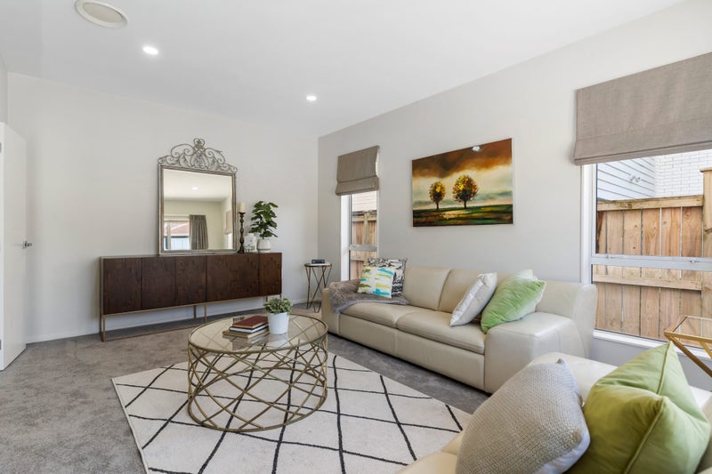 13 Carrygawley Road, Flat Bush, Auckland - Carousel 2