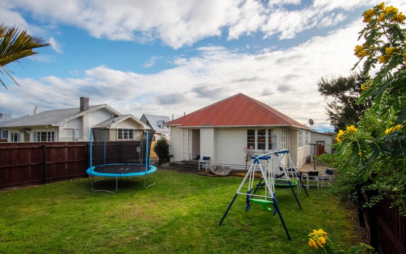 1/14 Koromiko Avenue, Stoke, Nelson - Carousel 1